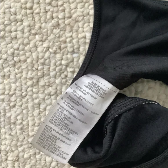 EUC Adidas Black Sports Bra Racerback Pullover S - Picture 3 of 4